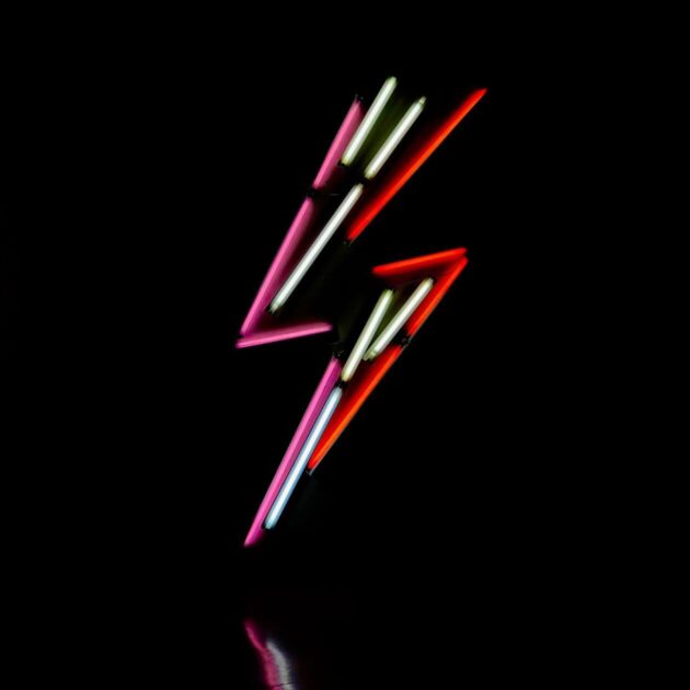 Neon lightning bolt